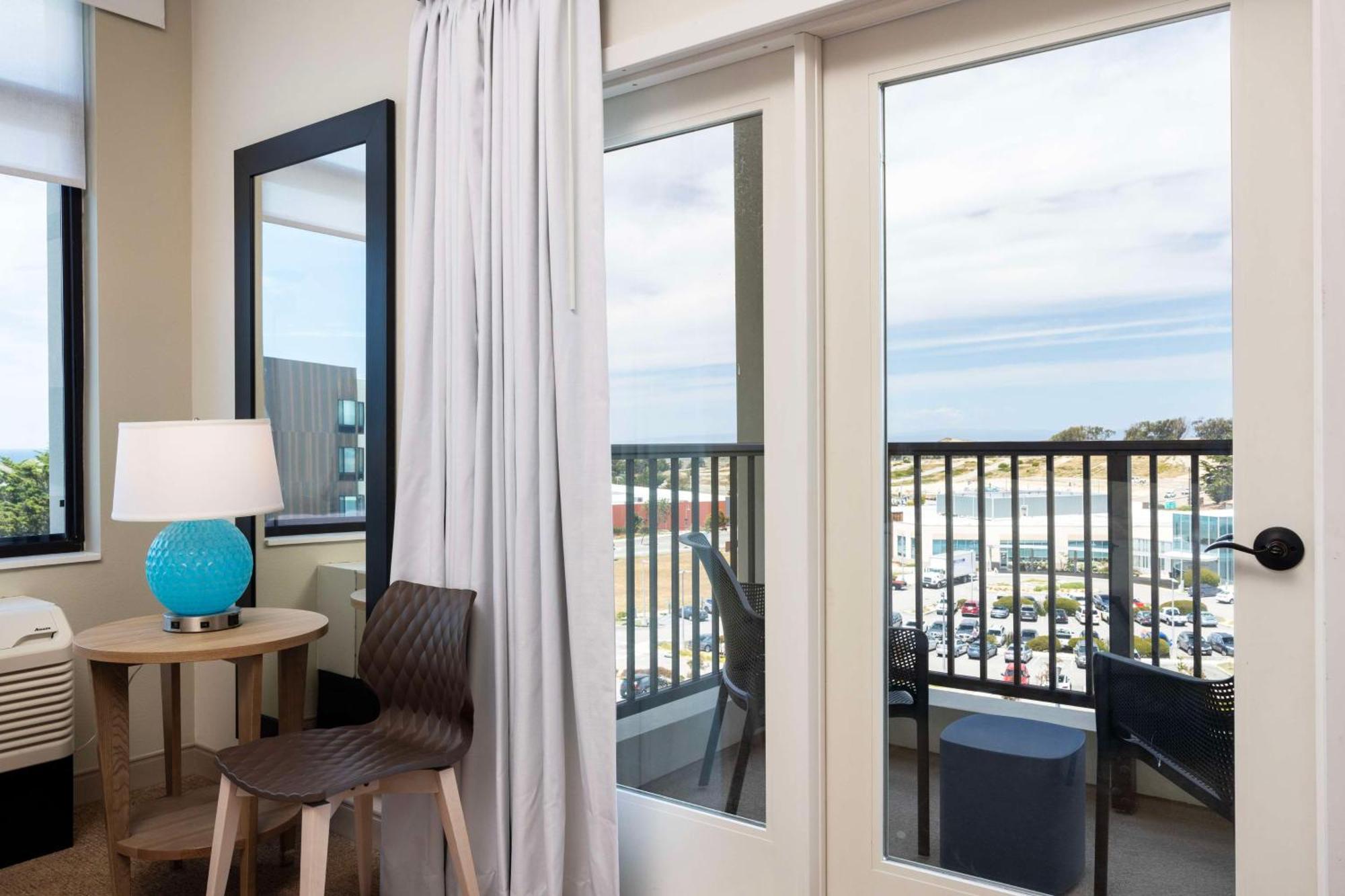 Home2 Suites By Hilton Marina Extérieur photo